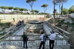 A Roma realizzano una fognatura e spunta fuori una villa romana con reperti
