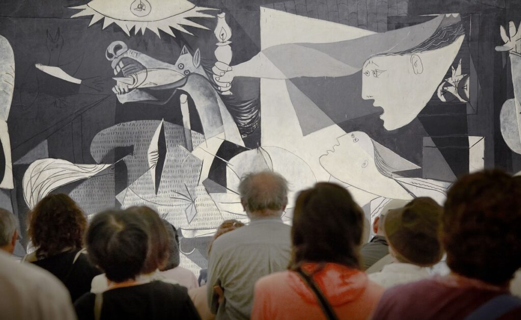 Vista sala Guernica, Museo Reina Sofia Madrid