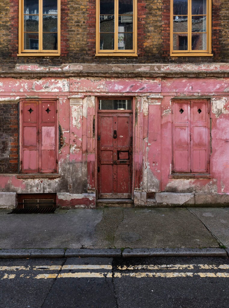 Gagosian Open, 4 Princelet Street, Londra. Photo: Lucy Dawkins. Courtesy: Gagosian