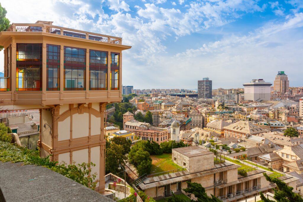 Genova tra XIX e XX secolo. Itinerario tra parchi romantici, ville Liberty, collezionismo illuminato