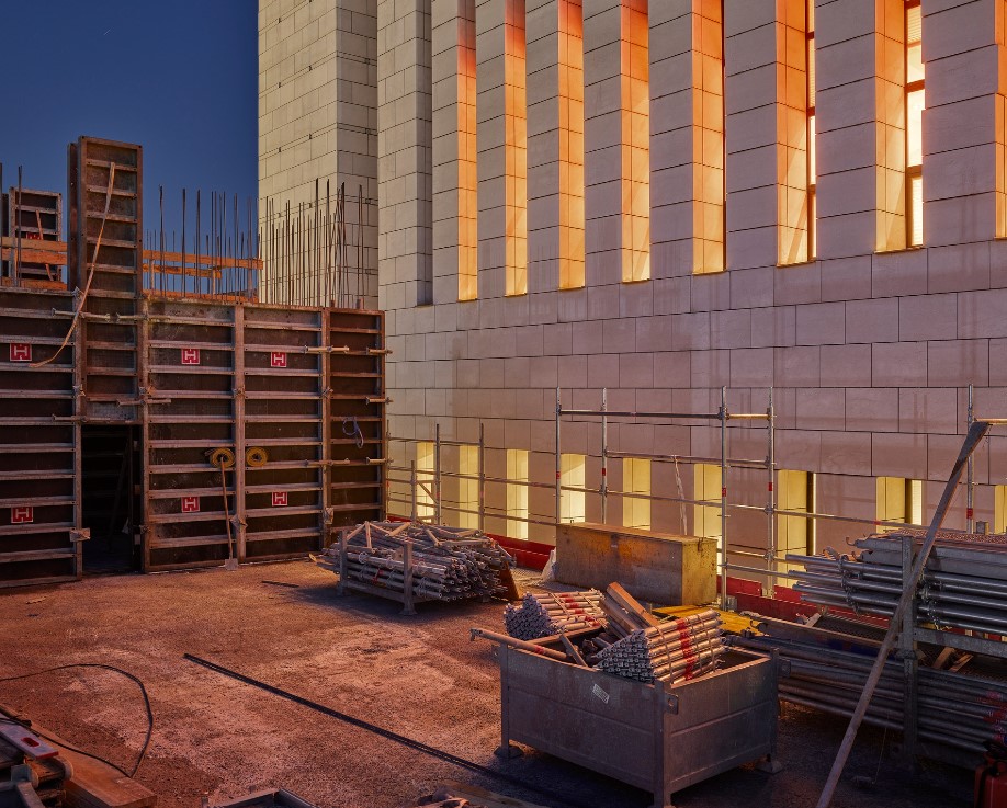 Il cantiere della torre di Mario Botta al Teatro alla Scala, Milano. Photo Giovanni Hanninen