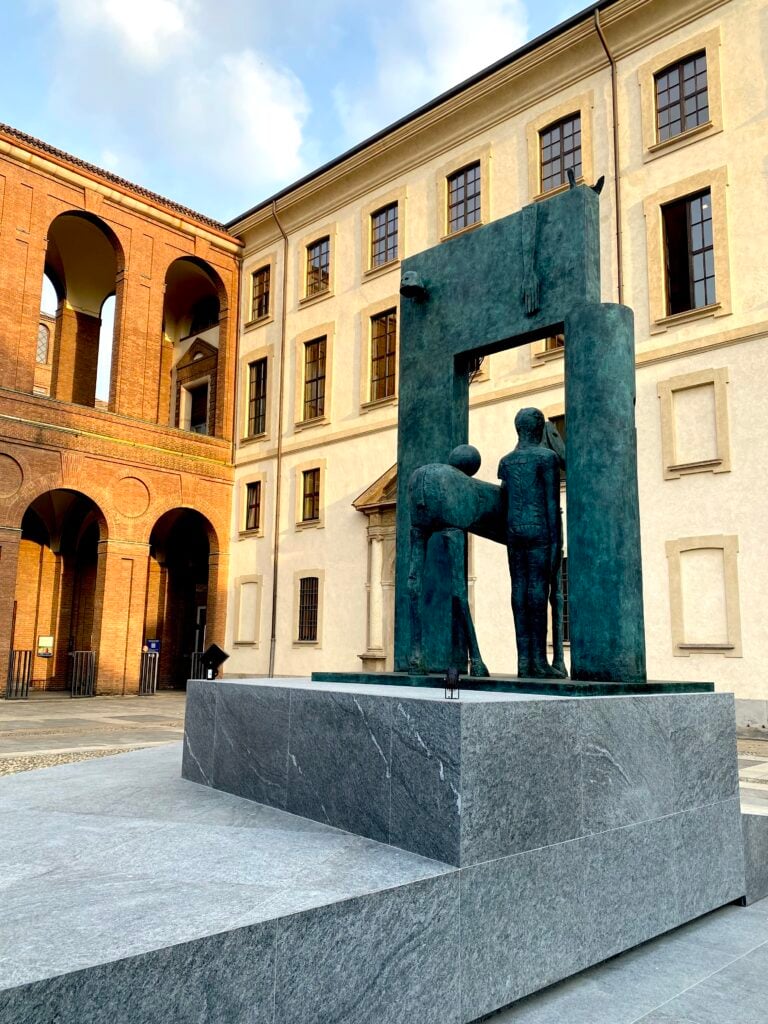 Mimmo Paladino SantAmbrogio. Photo Giulia Giaume L’Università Cattolica di Milano festeggia 100 anni con una scultura di Mimmo Paladino