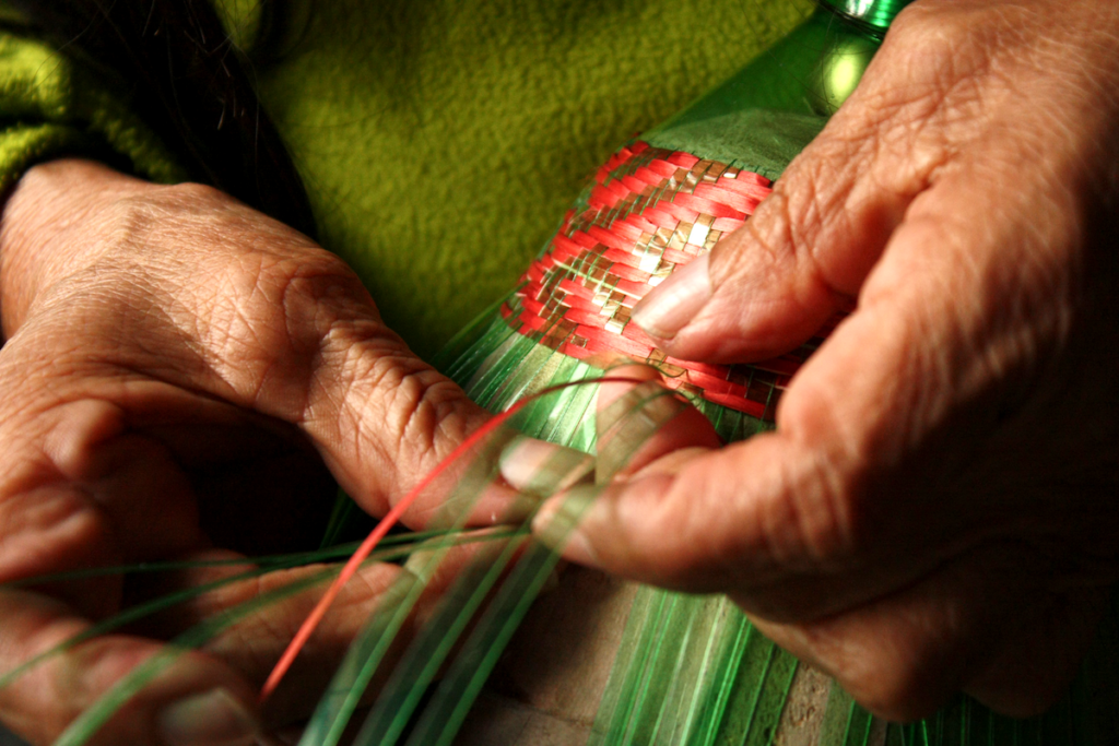 PET Lamp, Making of Eperara Siapidara