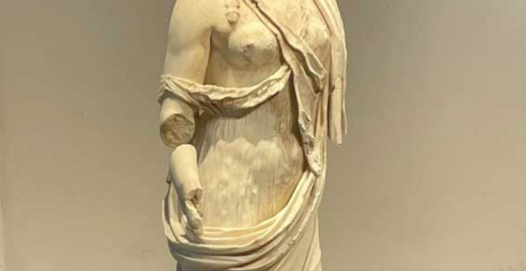 La statua emersa presso Tusculum, in provincia di Roma