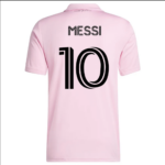 Adidas, la maglia #10 Rosa