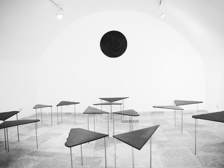 Gaetano Fanelli, Lampante, Bari. Installation view