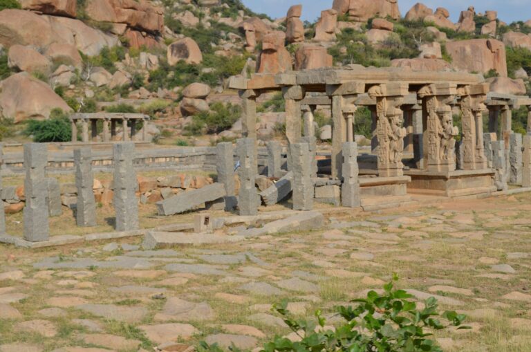 Il sito di Hampi. Il carro dedicato a Garuda. Foto Valentina Silvestrini – Gennaio 2013