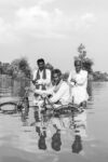 Ishan Tankha, da/from Sommersi/Submerged. Abitanti dei villaggi lottano per il diritto alla sopravvivenza nell'India centrale/ Submerged. Villagers fight for their right to survive in the central India ©Ishan Tankha