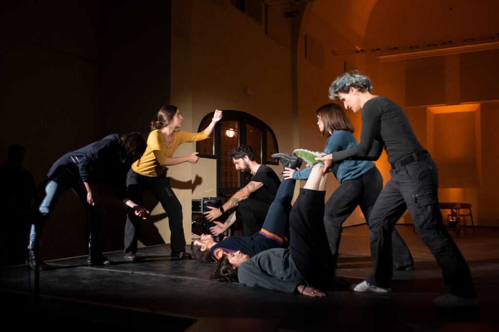 Laboratorio con Adelita Husni-Bey. Teatro Legislativo ad Argenta per Basso Profilo