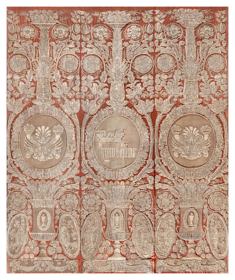 Tappezzerie dello scurolo restaurate © Veneranda Fabbrica del Duomo di Milano Sotto il Duomo di Milano riapre ai visitatori il luogo con le spoglie di San Carlo Borromeo