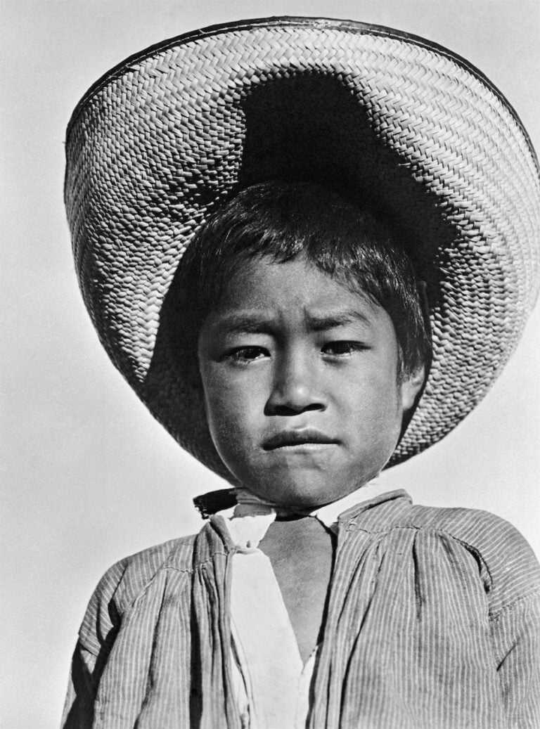 Tina Modotti, Bambino con sombrero, Messico, 1927 ca.