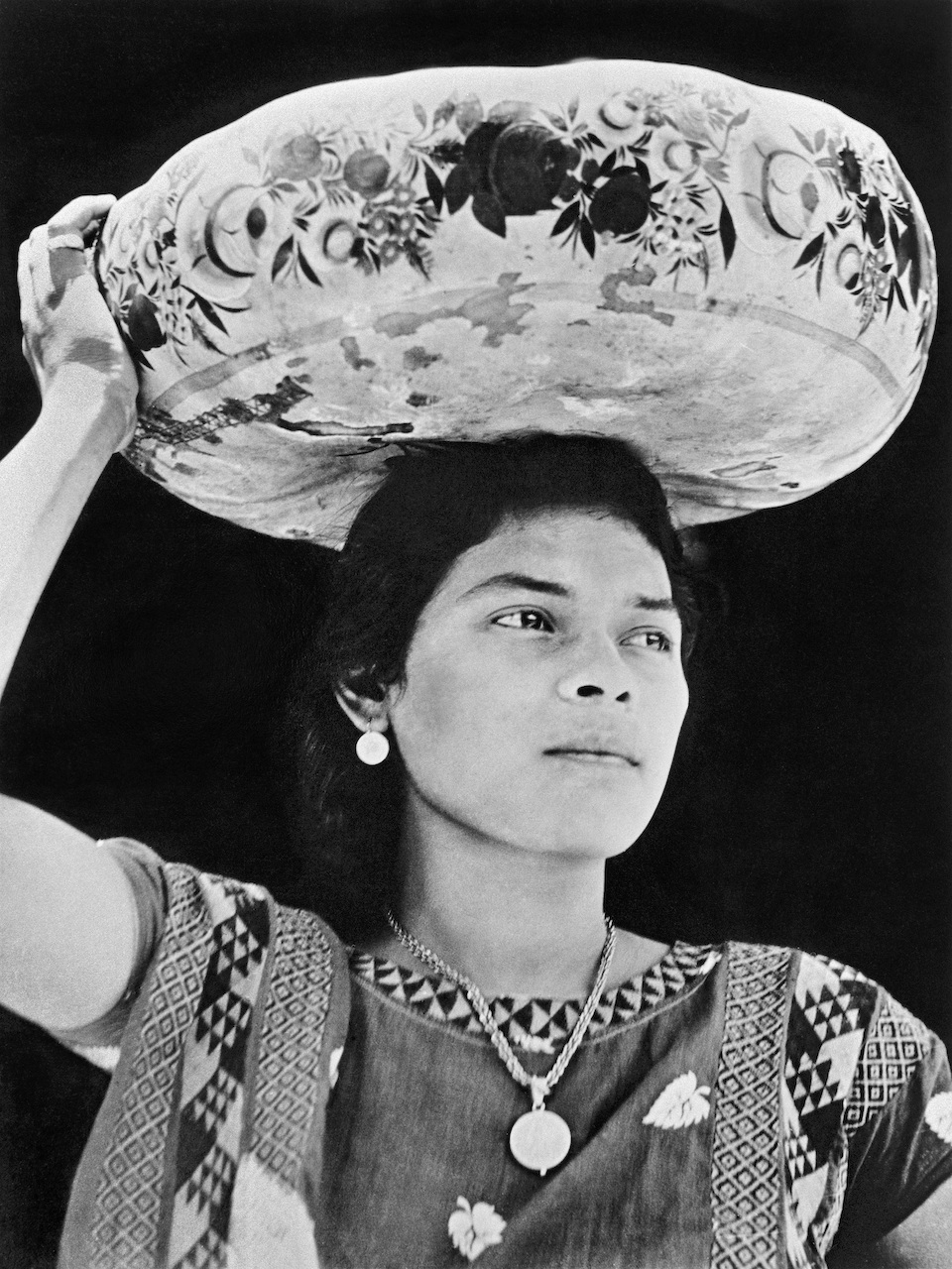 Tina Modotti, Tehuantepec, México, alrededor de 1929 mujer.