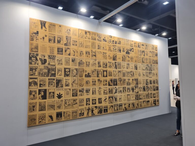 Roma Arte in Nuvola, Tornabuoni Arte con opera di Alighiero Boetti