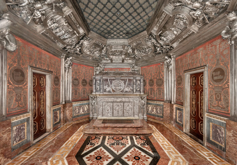 Veduta dello scurolo di san Carlo Borromeo 2 © Veneranda Fabbrica del Duomo di Milano Sotto il Duomo di Milano riapre ai visitatori il luogo con le spoglie di San Carlo Borromeo