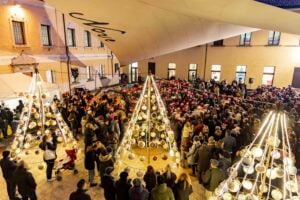 I festival culturali in Italia di fine dicembre 2023. Buon Natale Ceramica!, Sud Experience, Àngoli