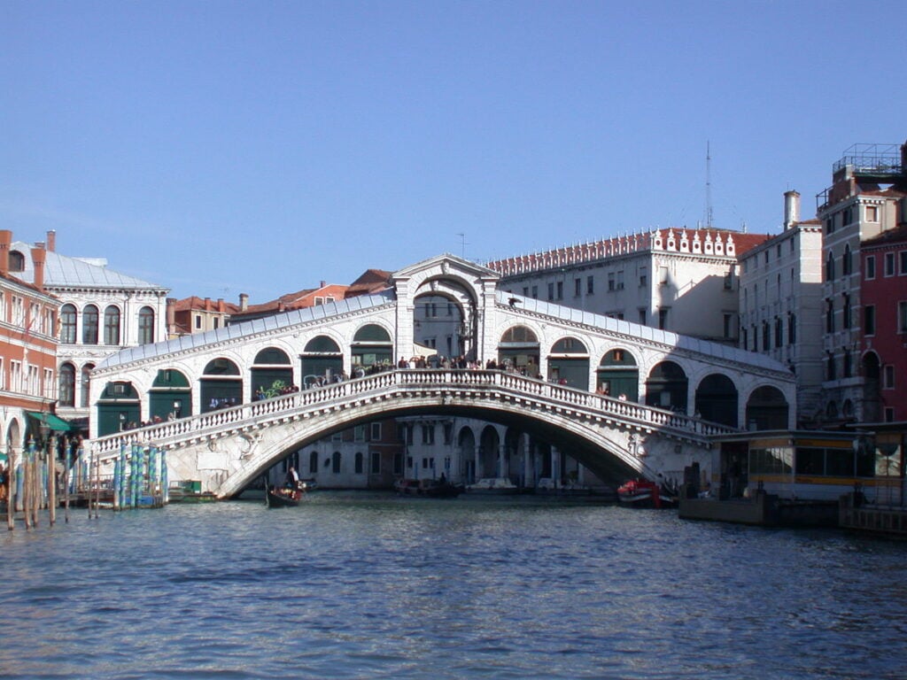 L’imperdibile libro-guida che racconta tutto quello che c’è di africano in giro per Venezia