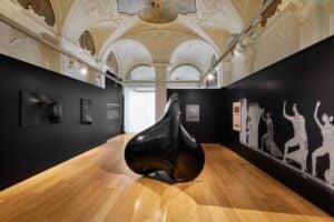 Agostino Bonalumi in mostra a Torino per celebrare i 10 anni dalla morte