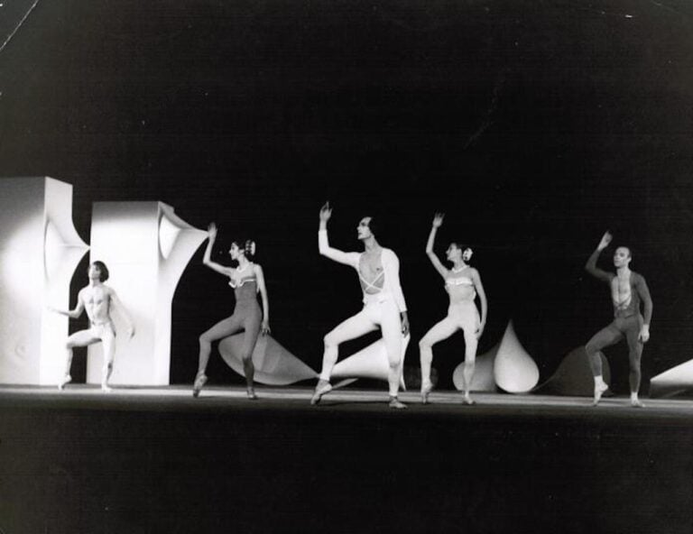 Agostino Bonalumi Ballet Partita, 1970 Courtesy Archivio Bonalumi