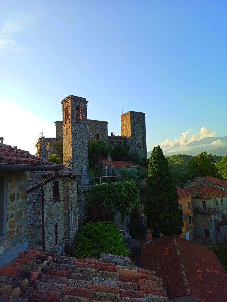 Il castello di Castiglione del Terziere
