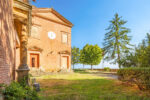Monastero SantEugenio a Siena. Courtesy Lionard2 A Siena è in vendita il monastero più antico della Toscana. Tutta la storia