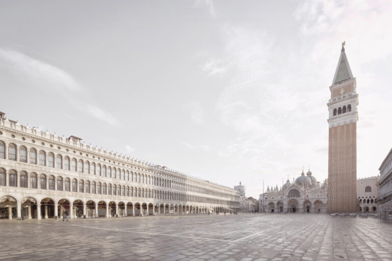 Procuratie Vecchie e Piazza San Marco, Venezia. Photo Richard Davies