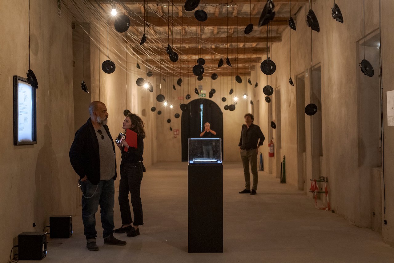 Roberto Pugliese, Onde, 2023, installation view at Chiostri di San Pietro, Reggio Emilia. Photo Michele Lapini