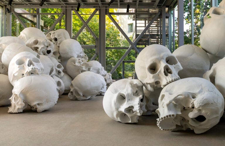 Ron Meuck, Mass, 2017, installation vie wat Fondation Cartier pour l’art contemporain, Parigi, 2023. Courtesy National Gallery of Victoria, Melbourne, Felton Bequest 2018. Photo © Marc Domage