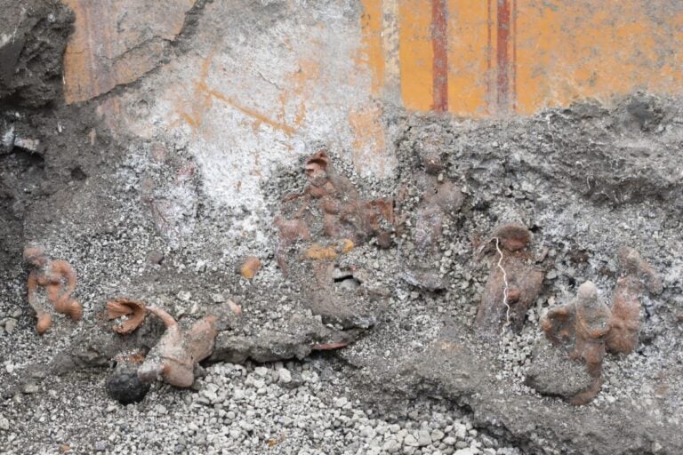 Statuine scavo 1200x800 1 A Pompei è emerso un "presepe romano" durante gli scavi