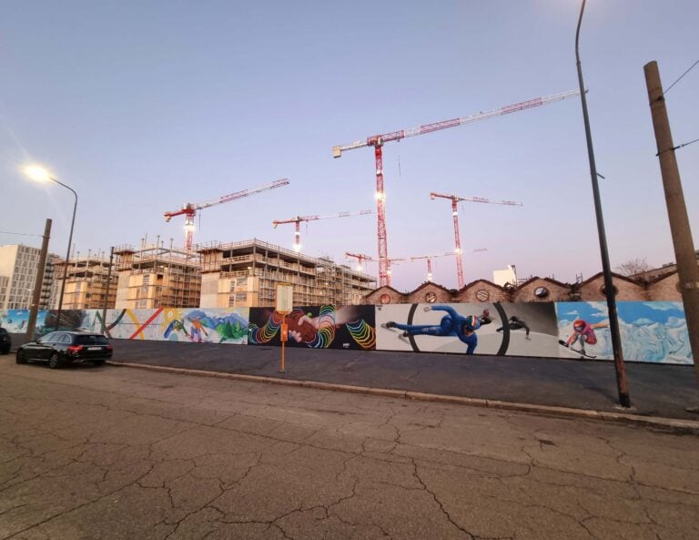 Street art imbrattata a Milano la parte integra A Milano imbrattate le opere di street art che celebravano le Olimpiadi del 2026
