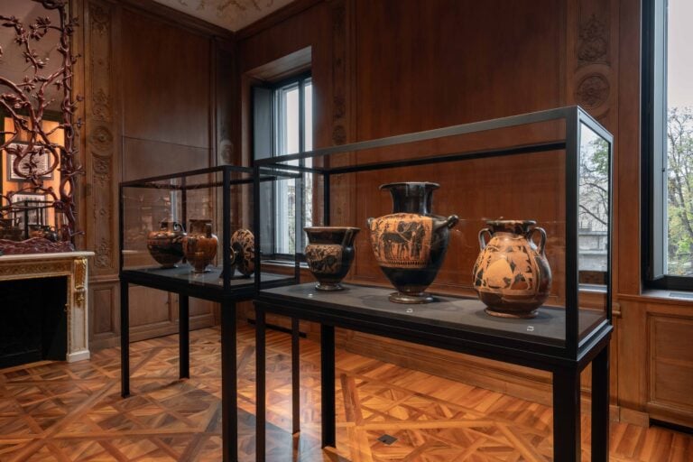 Etruscan Treasures, installation view at Fondazione Rovati, Milan.  Photo Daniele Portanome