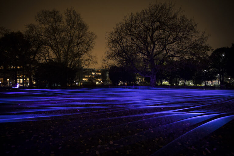 Trame di Luce - Installazione - LAC - Aftereal - Yasuhiro Chida - Copyright Janus van den Eijnden