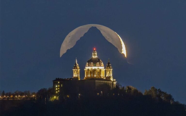 Valerio Minato, "Cathedral, mountain, moon"