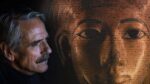 Jeremy Irons in un film scopre le meraviglie del Museo Egizio di Torino