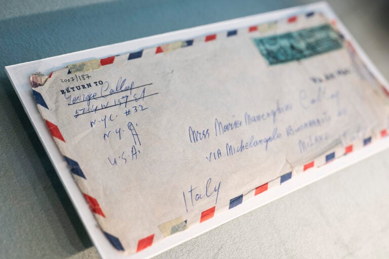 059. Mail envelope with sender George Callas N.Y. U.S.A. Addressee Miss Maria Meneghini Callas Milano Italy Ph Vangelis Patsialos Un tempio per la diva della lirica. Ad Atene ha aperto il Museo Maria Callas