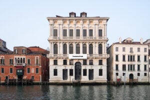 Cosa farà la Fondazione Prada a Milano e Venezia nel 2024? Pascali, Büchel, Miranda July e gli studi sul cervello