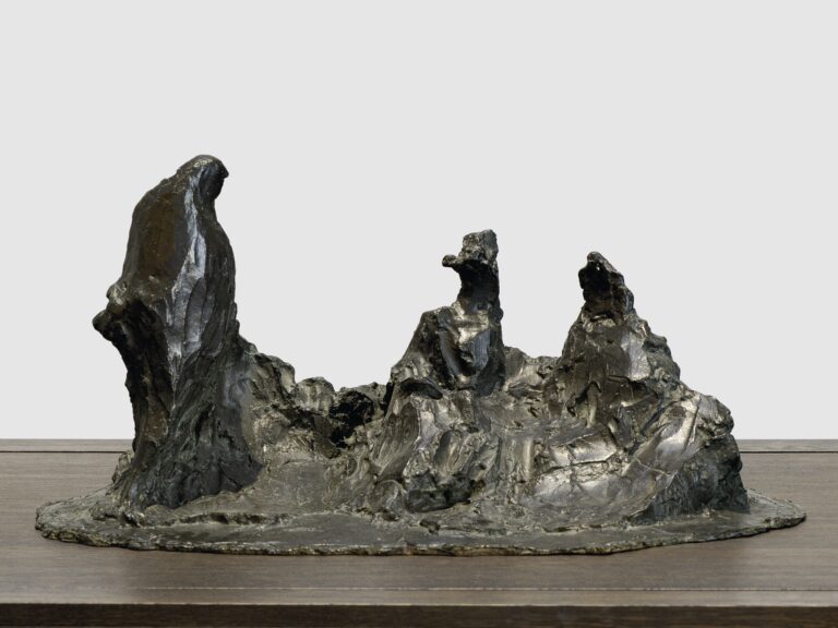 1 Medardo Rosso Conversazione in giardino bronzo 1896 97 Galleria nazionale darte moderna e contemporanea Roma Le mostre a Madrid durante le Feste natalizie del 2023