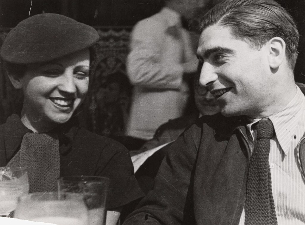 Robert Capa e Gerda Taro: la fotografia l’amore la guerra