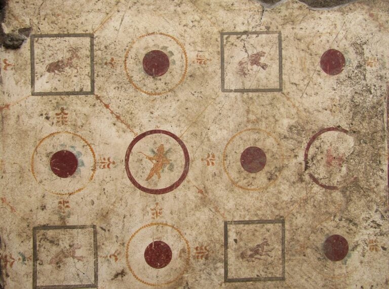Pompei Regio IX, affresco con disegni geometrici