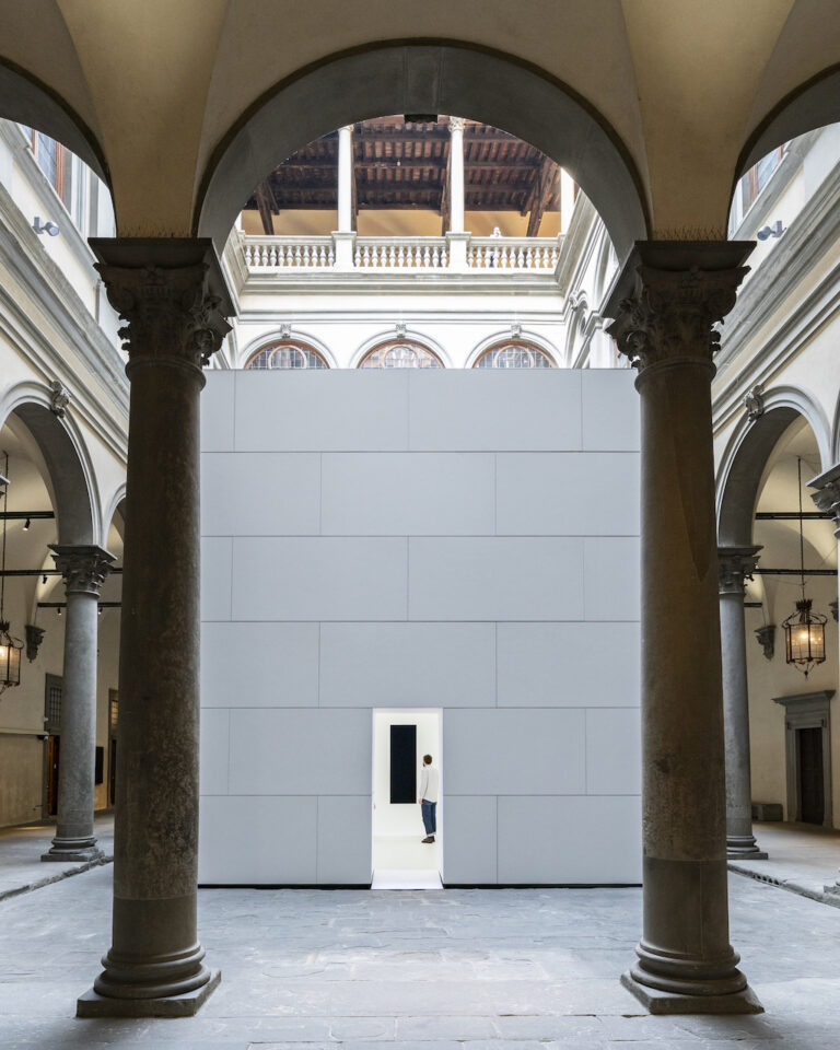 La mostra Untrue Unreal di Anish Kapoor a Palazzo Strozi