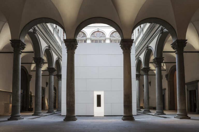 La mostra Untrue Unreal di Anish Kapoor a Palazzo Strozi