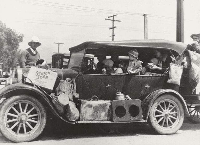 Dorothea Lange, Profughi dall'Oklahoma, vittime delle tempeste di sabbia, San Fernando, California, 1935