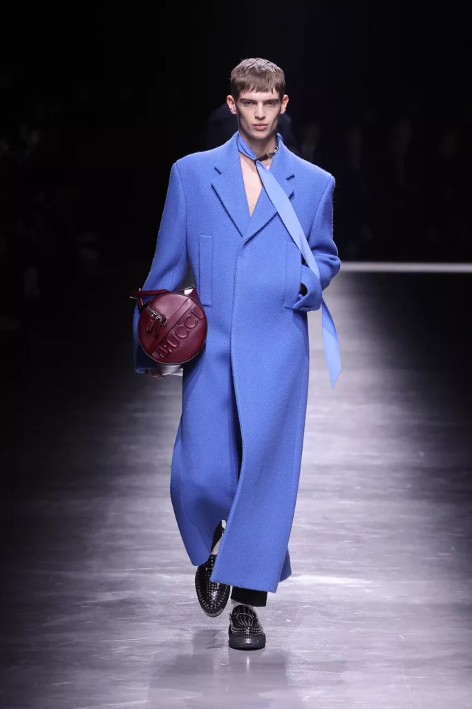 Gucci Uomo MFW 2024 dd Alla Milano Fashion Week 2024 Gucci supera le barriere tra i sessi