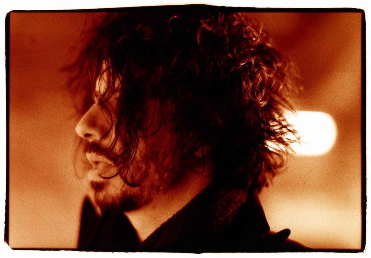 Joshua Murphy. Photo Steve Gullick 1 1 Arte e musica. Intervista al cantautore australiano Joshua Murphy