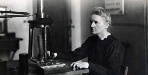 Un documentario racconta il viaggio della scienziata Marie Curie in Italia
