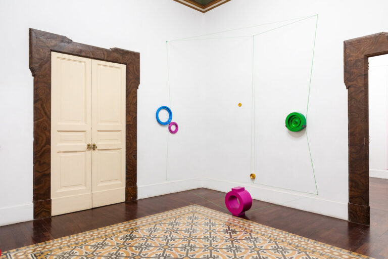 Maxime Rossi, A cosmos beneath the nail, installation view at Galleria Tiziana Di Caro, Napoli, 2023-2024. Photo © Danilo Donzelli Photography