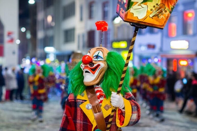 Si avvicinano i tre giorni folli del Carnevale di Basilea. La storia