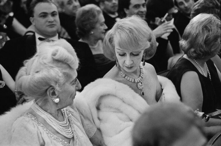 Pubblico in platea al XIII Festival di Sanremo, 1963. Fotografia di Sergio Cossu © Archivio Publifoto Intesa Sanpaolo