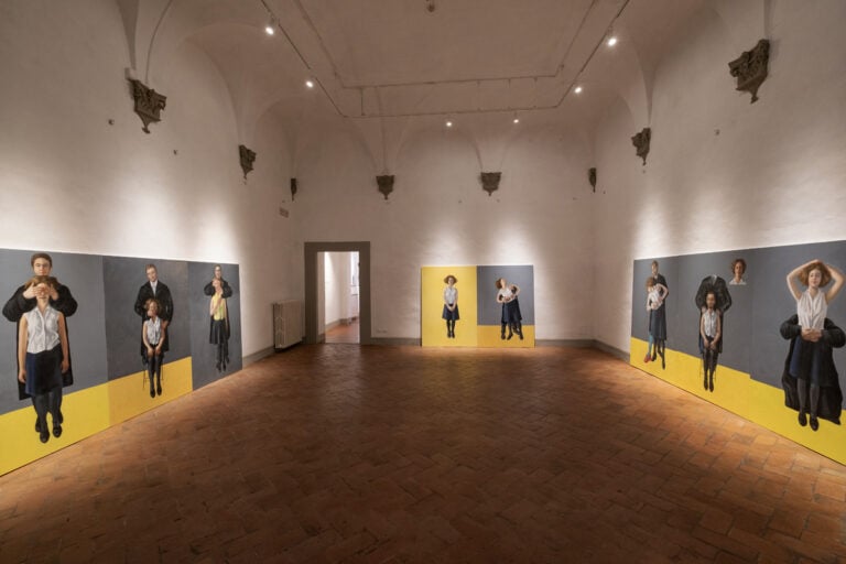 Paola Gandolfi, Reportage, Galleria Alessandro Bagnai, Firenze, 2023. Photo Giulio Bruchi