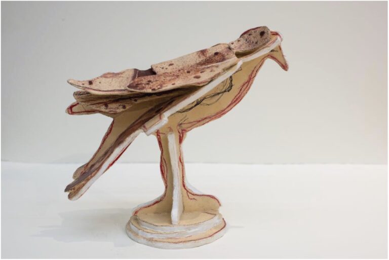 William Kentridge, Pigeon (Painted), 2021, painted bronze, 29,8 × 20 × 10,5 cm, edition 3 of 5