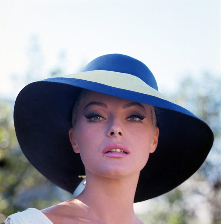 Angelo Frontoni, Ritratto di Virna Lisi FONDO FRONTONI ©ARCHIVIO FOTOGRAFICO CSC – CINETECA NAZIONALE – MUSEO NAZIONALE DEL CINEMA